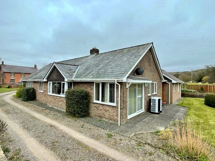 4 Bedroom Bungalow For Sale In Dolau, Llandrindod Wells, Powys, LD1