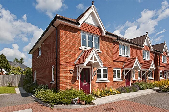 2 Bedroom Semi-Detached House To Rent In Tanners Mews, Godalming, Surrey, GU7