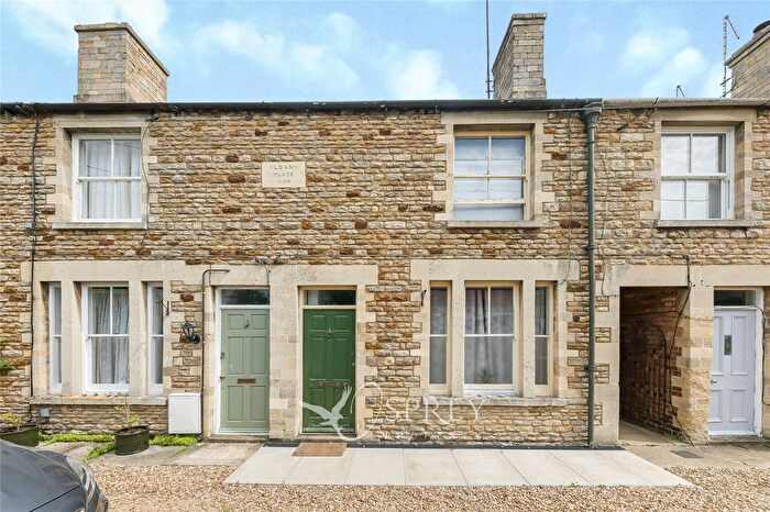 2 Bedroom Detached House To Rent In Bassett Place, Oundle, PE8