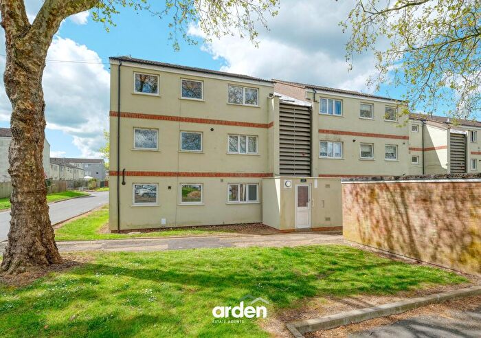 2 Bedroom Flat For Sale In Mordiford Close, Redditch, B98