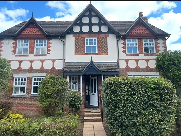 5 Bedroom Detached House To Rent In Barn Close, Oxford, OX2