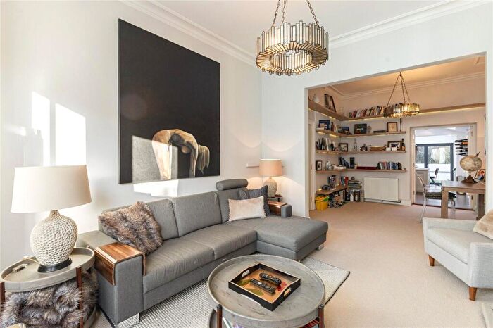5 Bedroom Terraced House To Rent In Atherton Street, London, SW11