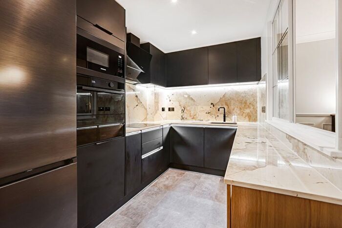 2 Bedroom Flat To Rent In Royal Belgrave House, Hugh Street, SW1V