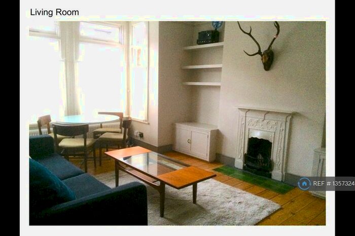 2 Bedroom Flat To Rent In Frinton Road, London, N15