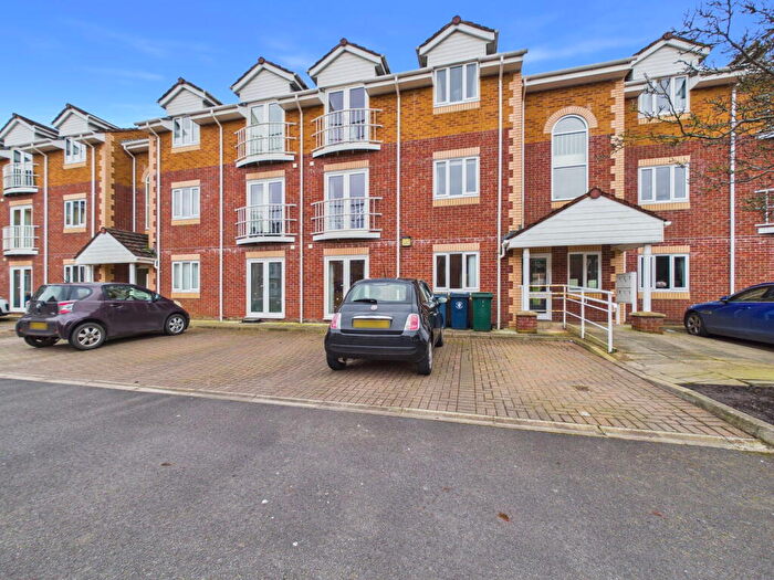 2 Bedroom Flat For Sale In The Quays, Burscough, L40