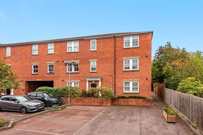 2 Bedroom Apartment For Sale In Peoples Place, Warwick Road, Banbury, OX16