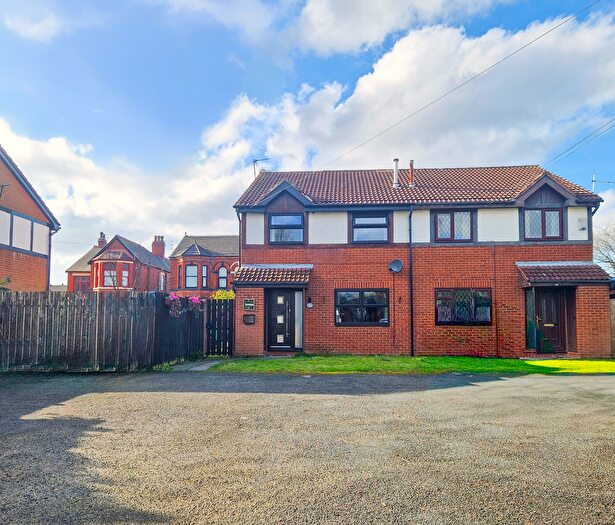 2 Bedroom Semi Detached House For Sale In Derby Street, Newton-Le-Willows, Merseyside, WA12