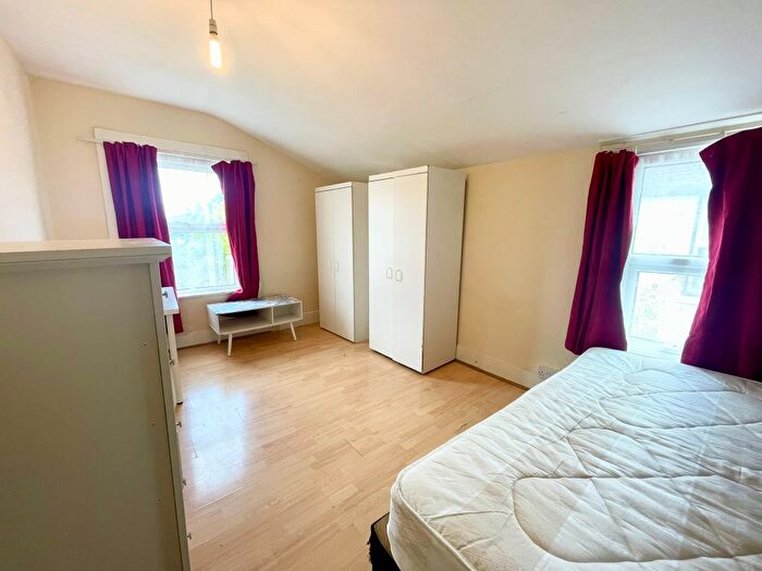 4 Bedroom Terraced House To Rent In Silver Street, London, N18