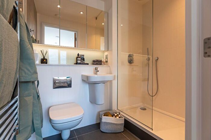 3 Bedroom Flat To Rent In Flat, Swan Street, Manchester, Greater Manchester, M4