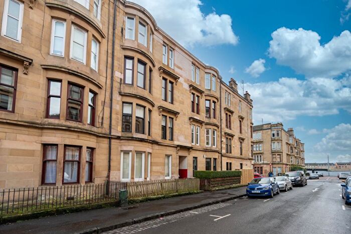 2 Bedroom Flat To Rent In Lawrie Street Flat -, Glasgow, Glasgow, G11