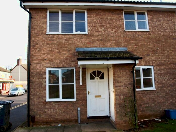 1 Bedroom End Of Terrace House To Rent In Avondale Mews, Kettering, NN16