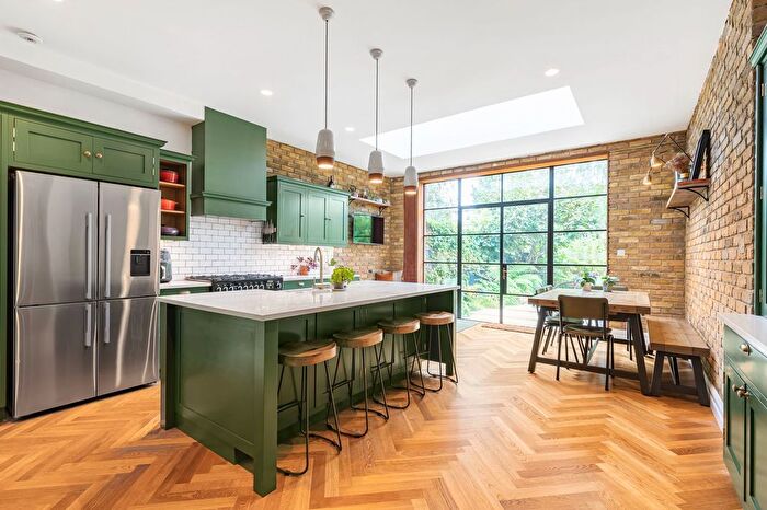 4 Bedroom Semi Detached House For Sale In Coval Road, London, SW14