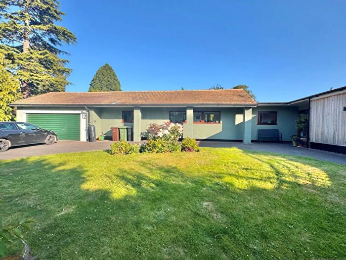 5 Bedroom Detached Bungalow For Sale In Aston Park, Aston Rowant, OX49