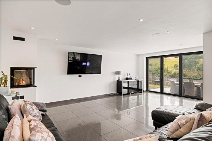 4 Bedroom Detached House For Sale In Canterbury Road, Lydden, Dover, CT15