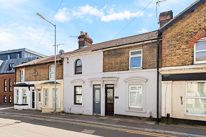 2 Bedroom Terraced House For Sale In Coombe Valley Road, Dover, CT17