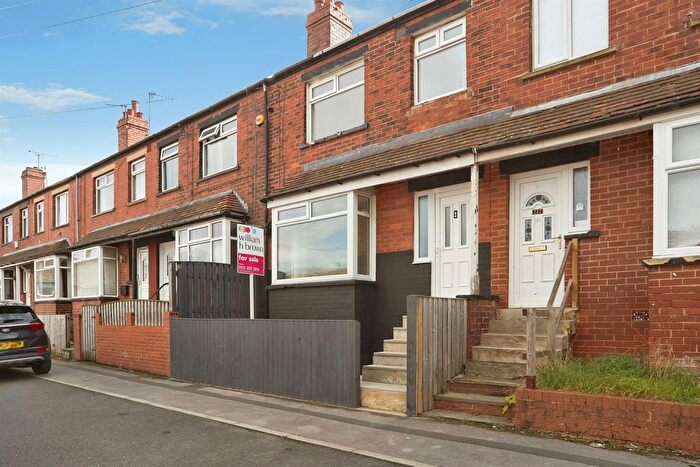 3 Bedroom Terraced House For Sale In Washington Terrace, Leeds, LS13