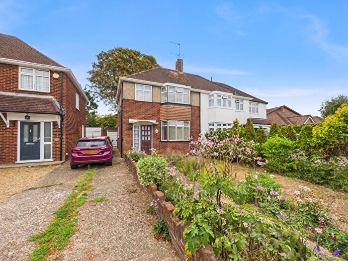 3 Bedroom Semi-detached House For Sale In Glenfield Road, Ashford, Surrey, TW15