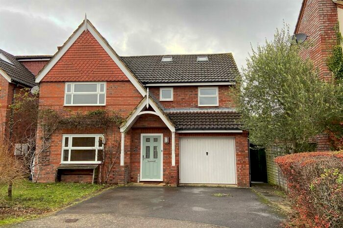 6 Bedroom Detached House To Rent In Bramley, Hampshire, RG26