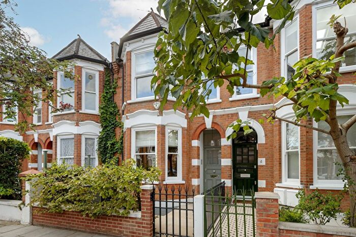 5 Bedroom Detached House To Rent In Balliol Road, W10