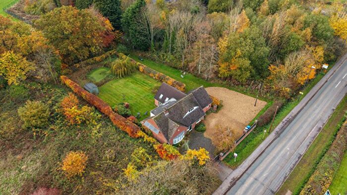 4 Bedroom Detached House For Sale In Station Road, Mickleover, Derby, DE3