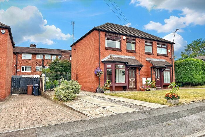 2 Bedroom Semi-detached House For Sale In Earnshaw Close, Ashton-Under-Lyne, Greater Manchester, OL7