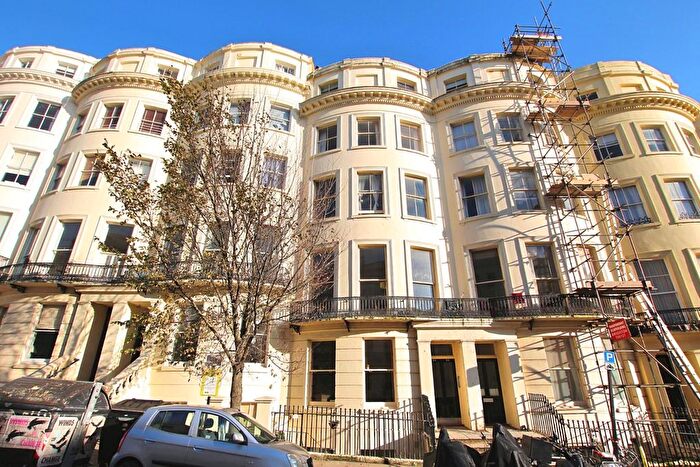 1 Bedroom Flat For Sale In Brunswick Place, Hove, BN3