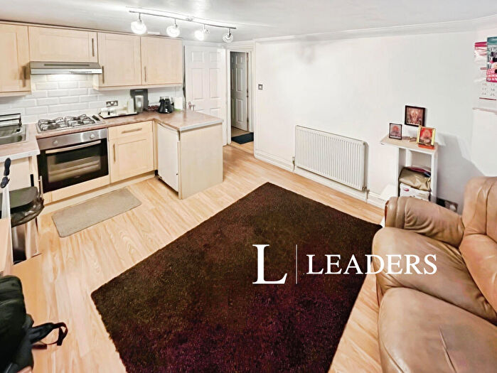 1 Bedroom Apartment To Rent In Waterloo Street, Hove, BN3