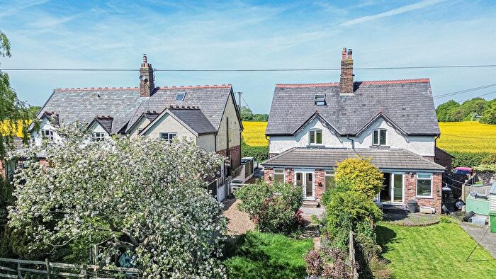 3 Bedroom Semi-Detached House To Rent In Cliff Lane, Grappenhall, Warrington, WA4