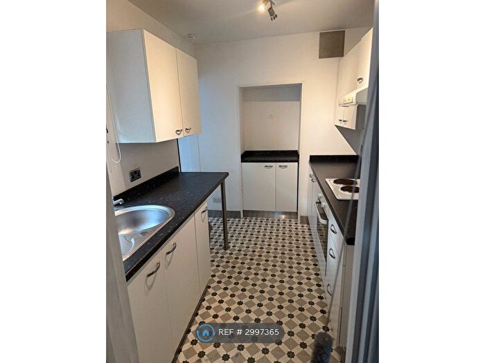 2 Bedroom Terraced House To Rent In Brynhyfryd Street, Swansea, SA5