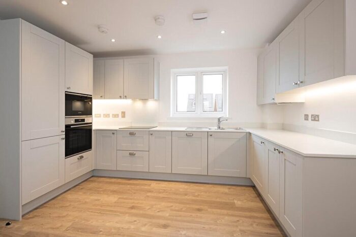 2 Bedroom Apartment For Sale In Willington Down, Didcot, OX11