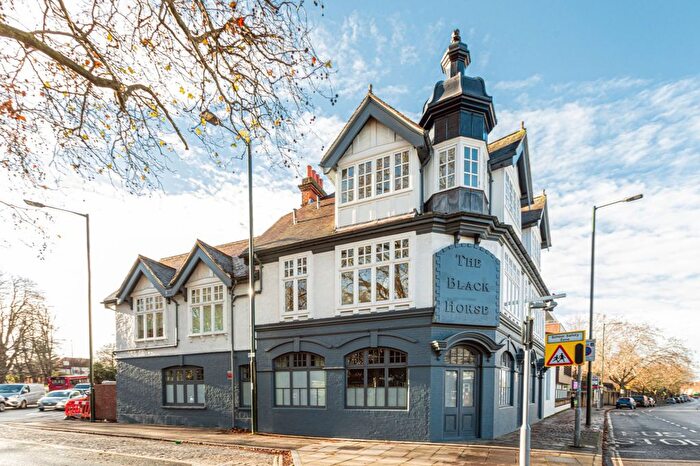 2 Bedroom Flat To Rent In Sheen Road, Richmond, TW9