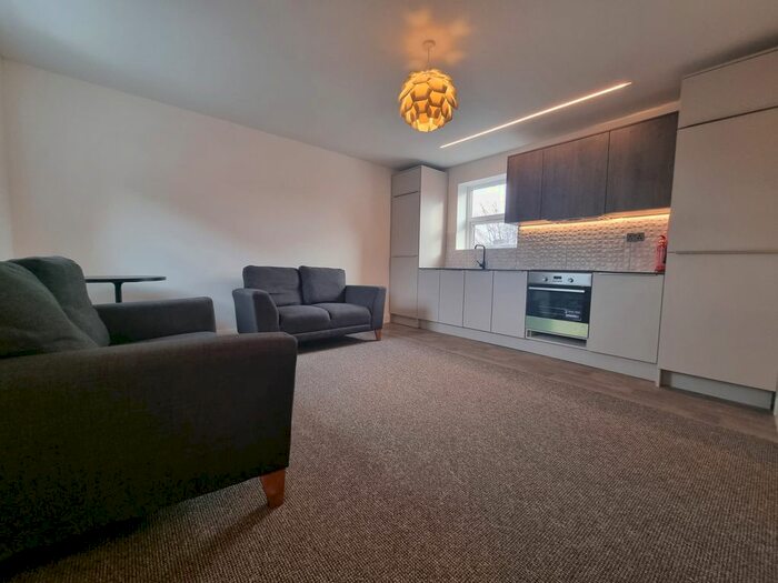 3 Bedroom Flat To Rent In Anson Road, Manchester, M14