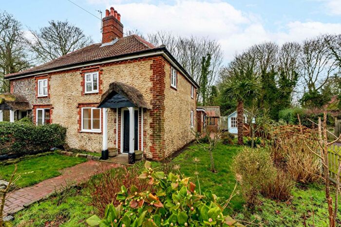 3 Bedroom Cottage To Rent In All Saints Lane, Horsey, NR29