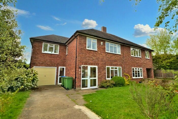 4 Bedroom Semi-Detached House To Rent In Sterry Drive, Thames Ditton, KT7