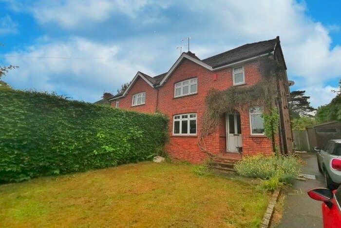 3 Bedroom Property To Rent In Langham Road, Robertsbridge, TN32