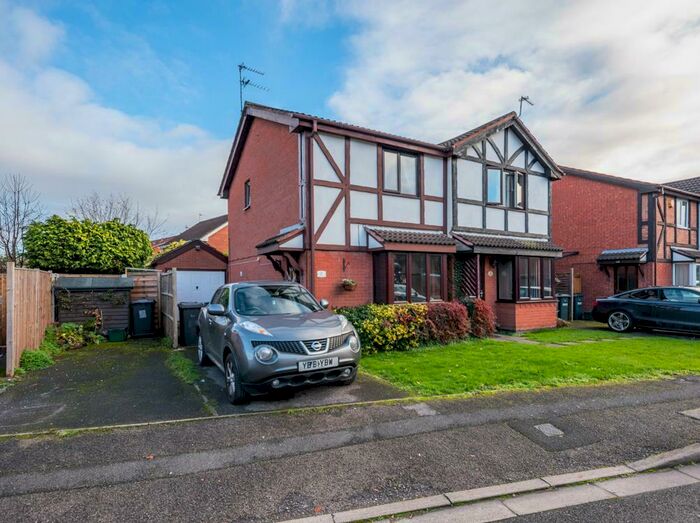 2 Bedroom House To Rent In Tudor Close, Colwick, Nottingham, NG4