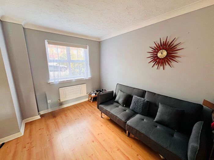 3 Bedroom Semi-Detached House For Sale In Elm Crescent, Penllergaer, Swansea, SA4