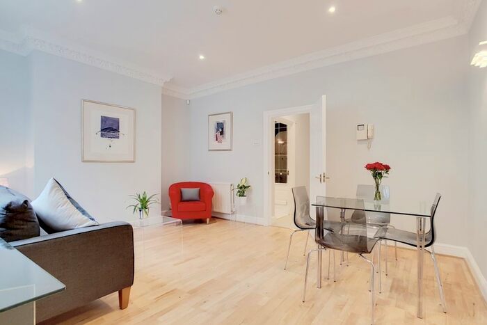 2 Bedroom Flat To Rent In Alderney Street, London, SW1V