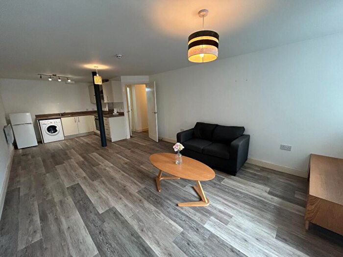 1 Bedroom Apartment To Rent In Mount Street, Nottingham, Nottinghamshire, NG7