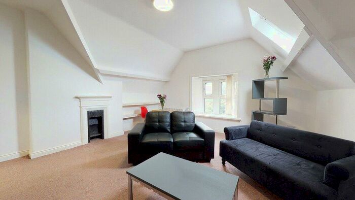 3 Bedroom Property To Rent In Whitefield Terrace, Greenbank Road, Plymouth, Devon, PL4