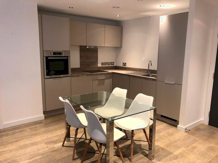 2 Bedroom Flat To Rent In The Priory Queensway, Birmingham, B4