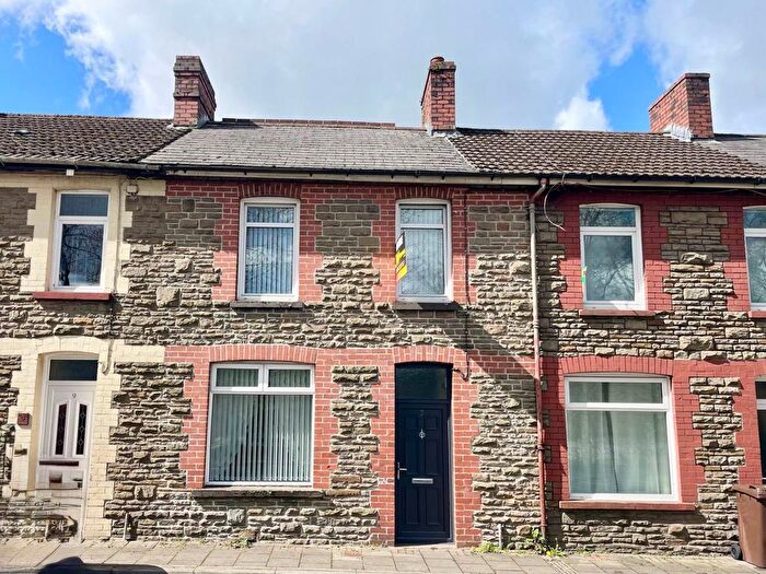 3 Bedroom Property For Sale In Sir Ivors Road, Pontllanfraith, NP12