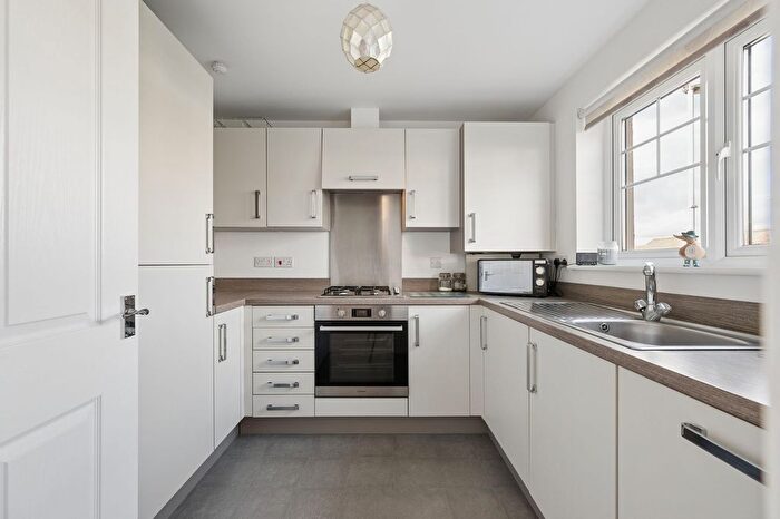 3 Bedroom Terraced House For Sale In Polkemmet Road, Whitburn, EH47