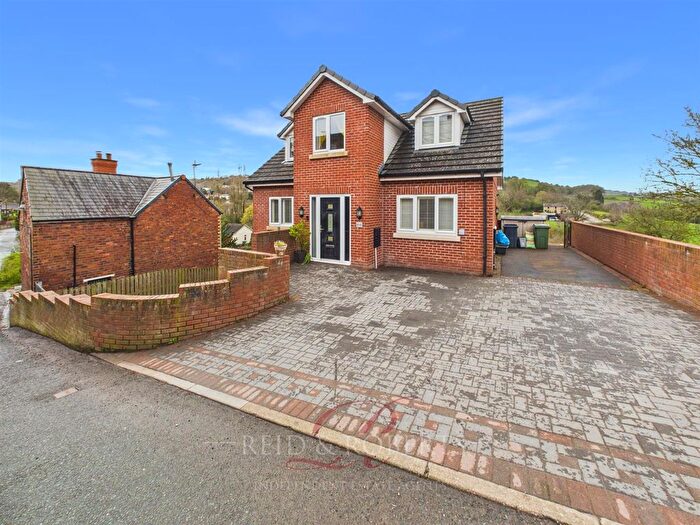3 Bedroom Detached House For Sale In Green Road, Brymbo, Wrexham, LL11