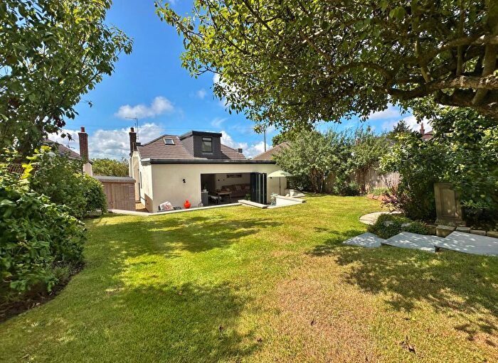 4 Bedroom Detached Bungalow For Sale In Westway, Heswall, CH60