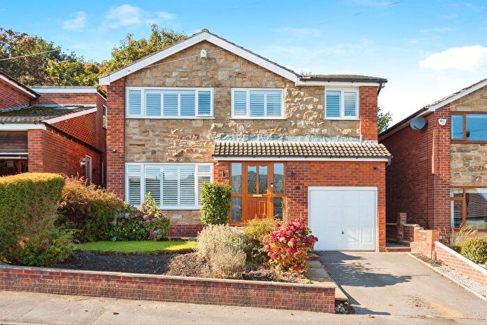 5 Bedroom Detached House To Rent In Woodland Rise, Wakefield, WF2