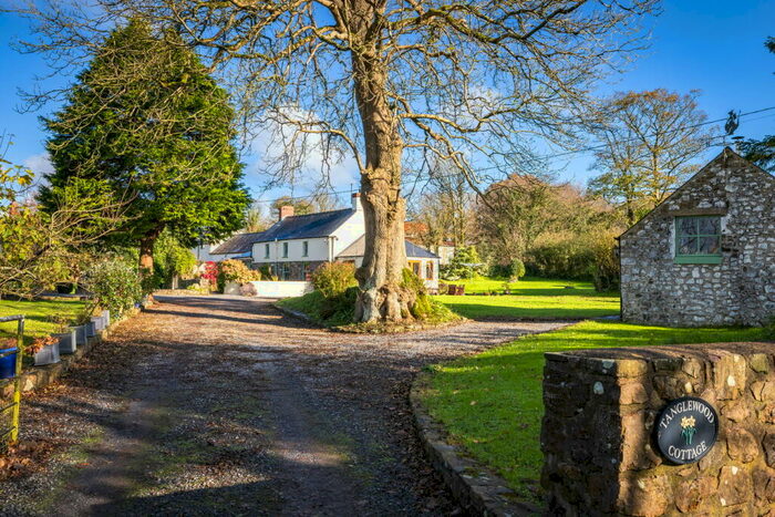 2 Bedroom Cottage For Sale In Molleston, SA67