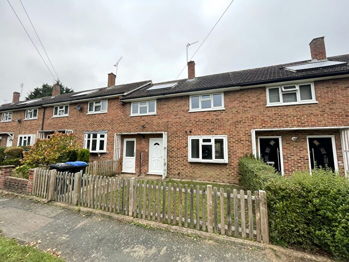 3 Bedroom Property To Rent In Willow Way, Woking, GU22