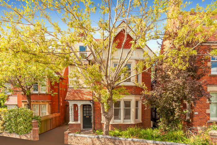 6 Bedroom Detached House To Rent In Divinity Road, Oxford, OX4