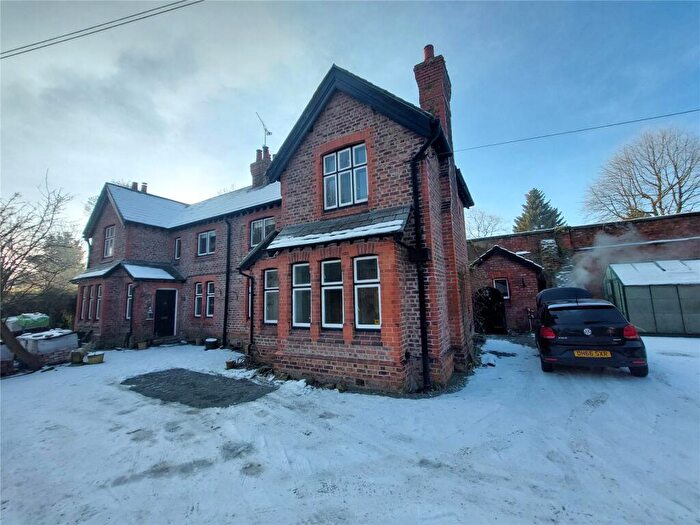 3 Bedroom Semi-Detached House To Rent In Wirral, Merseyside, CH63